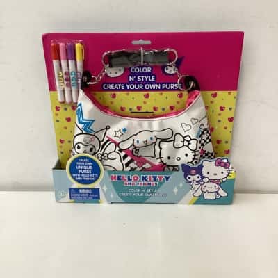 NEW - Hello Kitty and Friends Color N' Style Create Your Own Purse