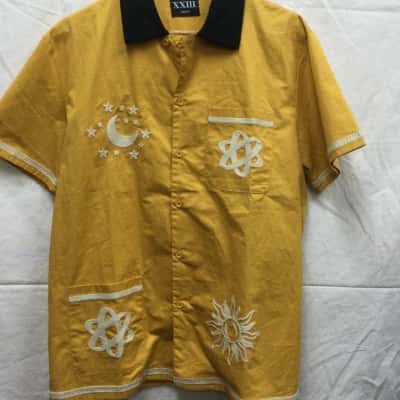  XXIII Mens Size M Yellow Shirt
