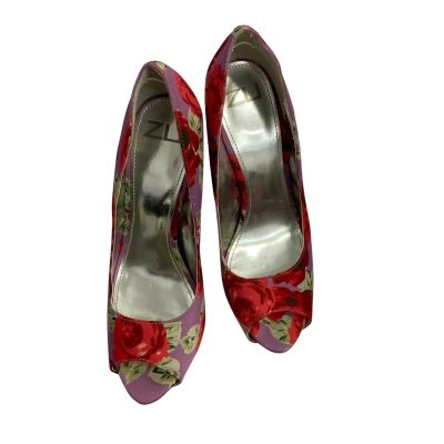 Zu Womens  Size 39 Heels Floral 