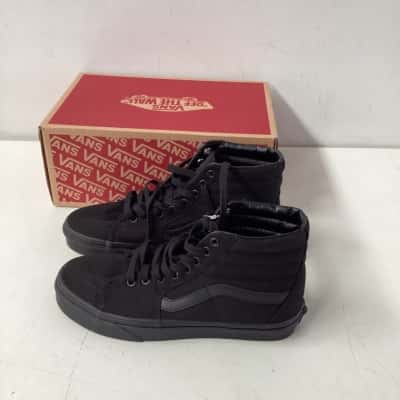 Vans Unisex Shoes Size Men US8 Women US 9.5