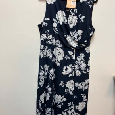 Noni B Womens  Size 18 Casual Dress / Floral Dress Floral / Navy Blue 