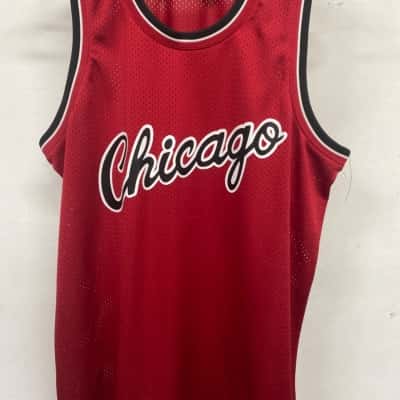 Chicago NBA Mens  Size S Black  / Red jersey 