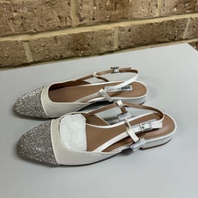 Steve Madden Womens  Belinda-R Dress Satin Shoe in Ivory Size 6 