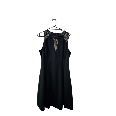 Guess Women's Size 12 Sleeveless Dress in Black  / Gold 