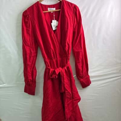 Review Womens Size 12 Midi Dress Red BNWT