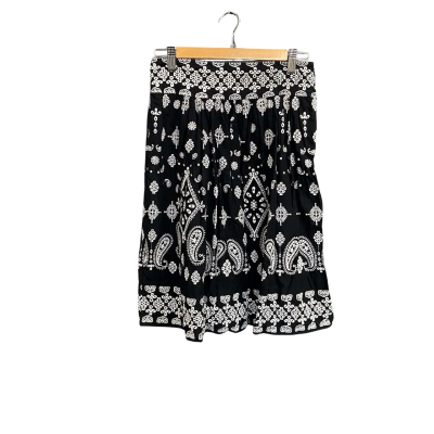 Kachel Black/White embroidered pleated skirt Women's size 6