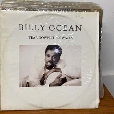Billy Ocean “Tear down these walls”