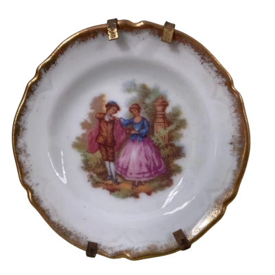 Goudeville Limoges France Fragonard Courting Couple Miniature Dish, 6.5cm Diameter