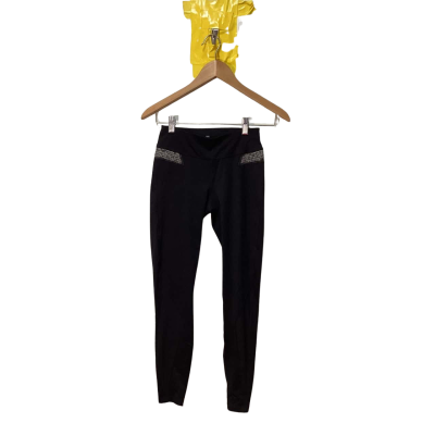 BNWT Ivanka Trump  Black Size XS Capris Pants 