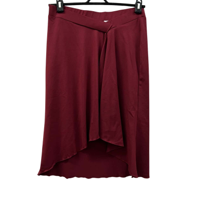 PEPPERMAYO SHE’S A LADY MAROON/RED SKIRT. SIZE 10