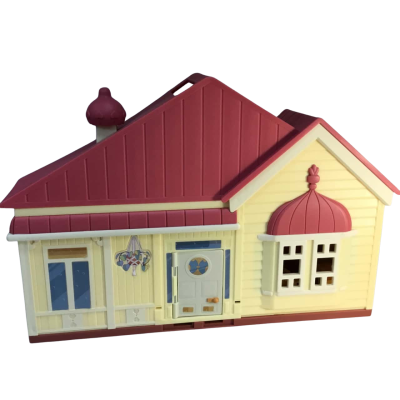 Bluey House  Play-set and Accessories as pictured