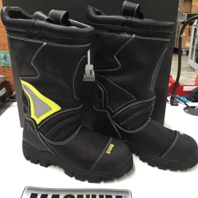 Magnum “Elite Bunker” motor bike bootsMens  Size 9.5 Black  
