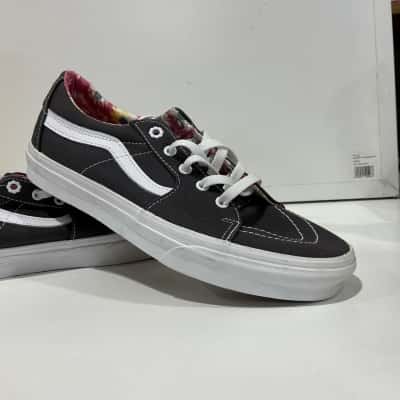 Vans Kids  Size 9 Shoes Black /  White 