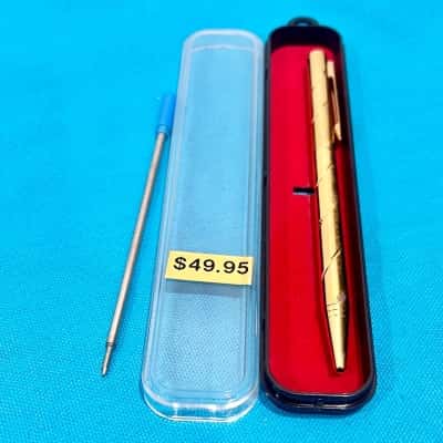 Gorgeous Gold Pen in original Box 