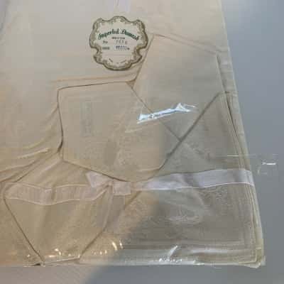 Vintage Cream Damask Tablecloth and 4 Napkins Set