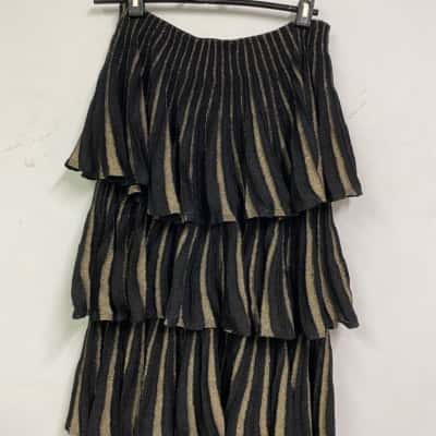 Sheike Womens  Size 8 Midi Skirt / Tiered Skirt Animal print 