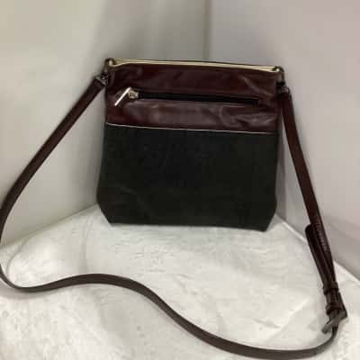 Aussie Bush Leather-Kangaroo Leather Handbag, Black with Brown contrast.