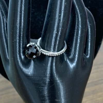 Pandora Garden Odyssey ring, in Stirling silver with a faceted black spinel stone.