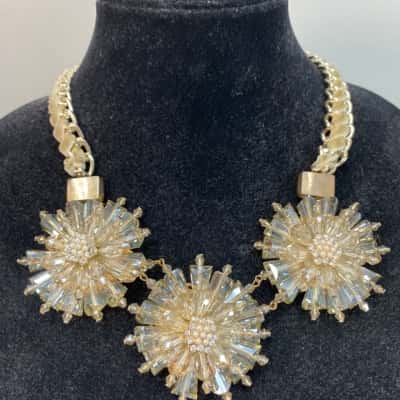  Womens Costume Floral/Star  Necklace Gold / Clear