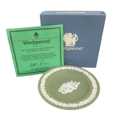 Vintage Wedgwood Tasmanian Blue Gum Australian Plate