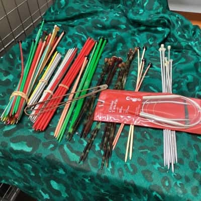 Knitting Needles, Assorted in Wooden Box