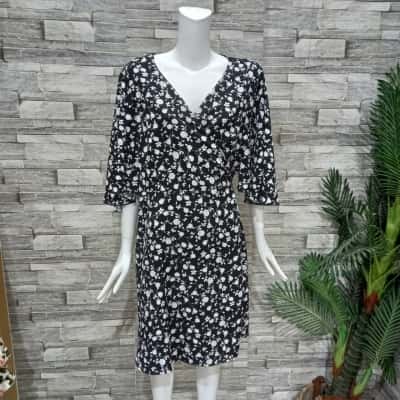 Atmos&Here Womens  Size 26 Casual Dress / Wrap Dress Black  / Floral / White 
