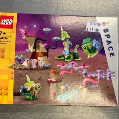 Lego Alien Planet Habitat