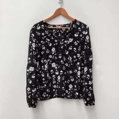 Review Floral Long Sleeve Top - Size 12