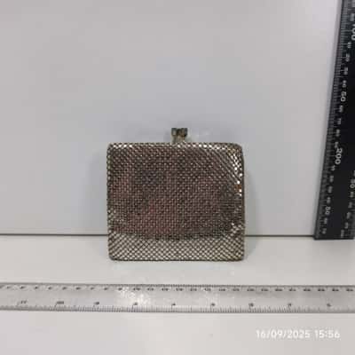 Mettallic Mesh Silver Coloured Coin Purse Vintage 