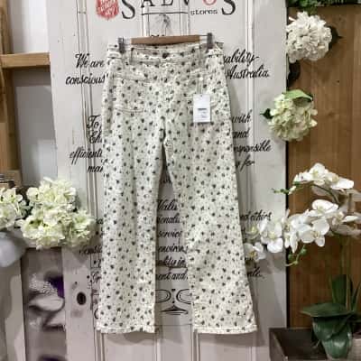 ELLIS & DEWEY BRAND! Women's Size 12 Wide Leg Jeans Blue / Cream / Floral! COTTON BLEND! BEAUTIFUL FLORAL DESIGN FIT FOR ANY SEASON! 
