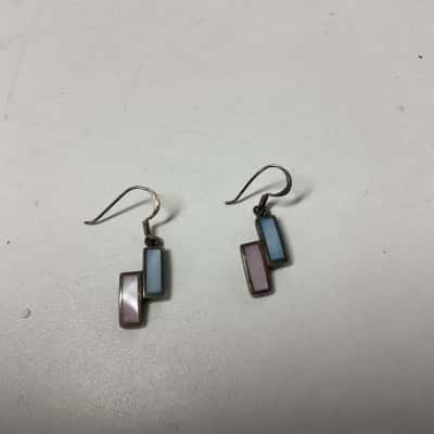  Womens Sterling silver Earrings Blue / pink dyed shell centres
