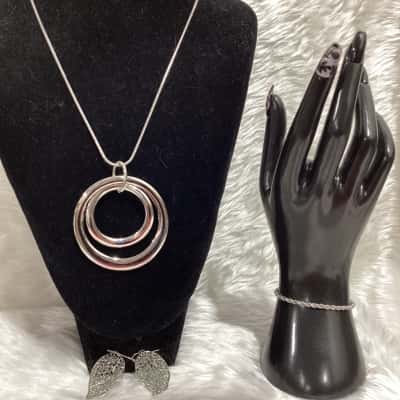  Womens Bracelet / Earrings / Necklace Other / Silver 