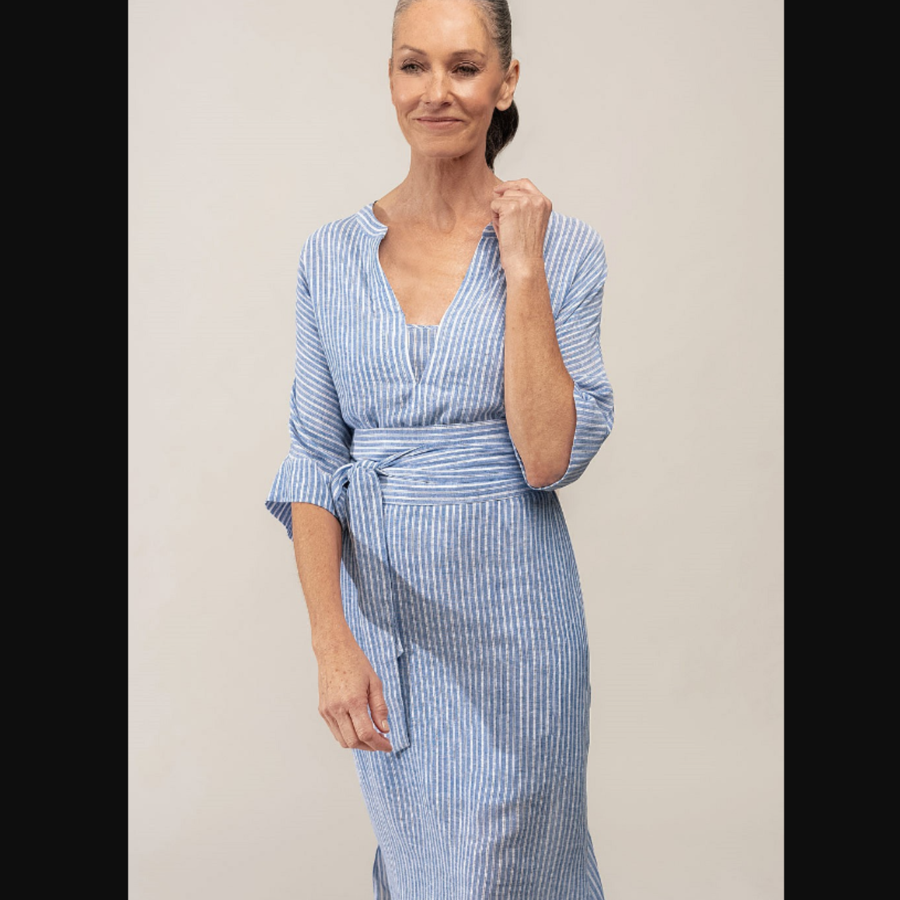 White Blue Printed Viscose Rayon Kaftan Dress