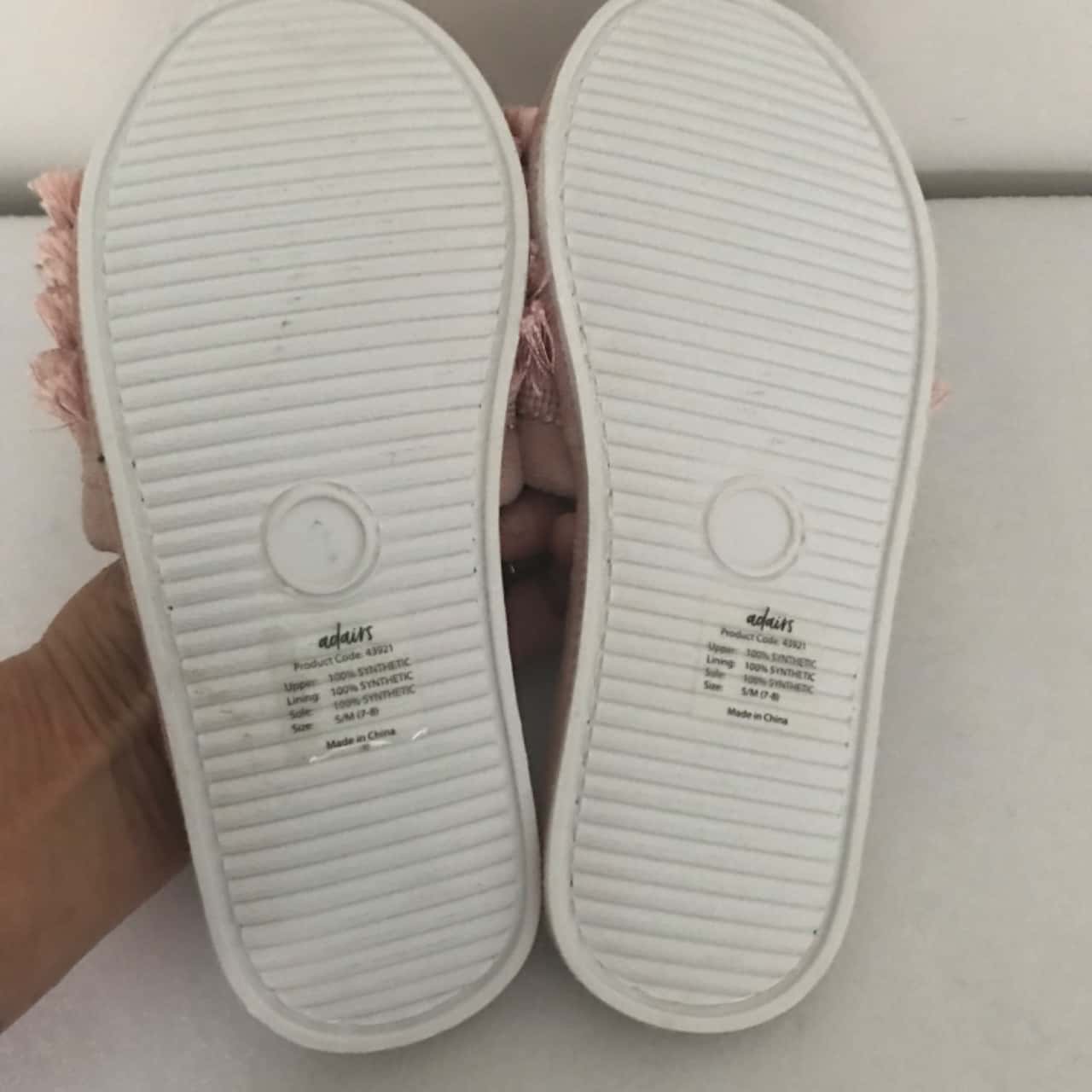 BNWT Adairs Rah Rah Slippers Womens Size M / S Pink