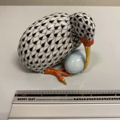Herend Kiwi Bird With Egg In Black Fish Scale