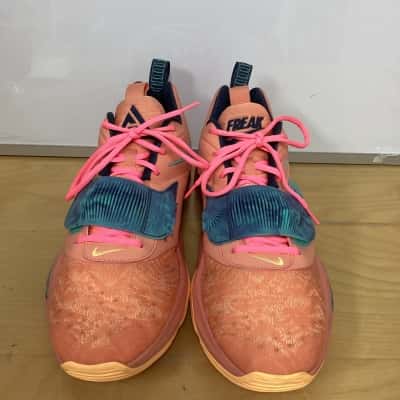 Nike Mens Trainers Pink  