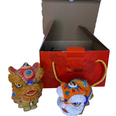 Tongshifu Auspicious and Desirable Dancing Lions Ornaments