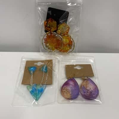 Unbranded Women's Plastic Earrings SET of 3 Blue / Brown / Purple 