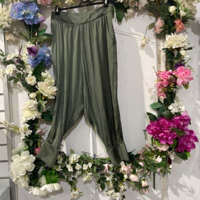 Morrisson Size 2(12) Green low slung trousers 