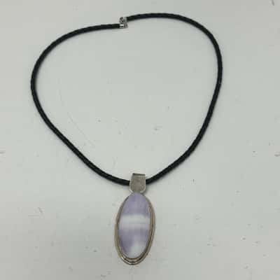  Silver 925 Womens Shell Pendant Purple / White  on A Black Leather Cord Necklace