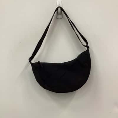 Uniqlo Sling Cross Body Bag Black