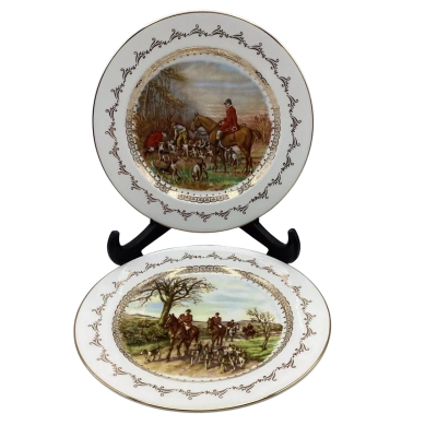 Pair of Royal Grafton Fine Bone China 20cm Plates “Foxhunt scenes”, Made in England - Stand Not Included (BRICA Shelf)