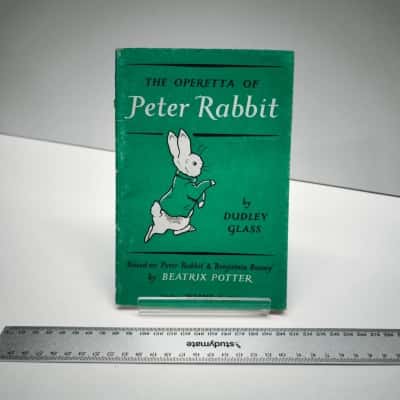 Vintage 1971 The Operetta of Peter Rabbit Book Dudley Glass Beatrix Potter