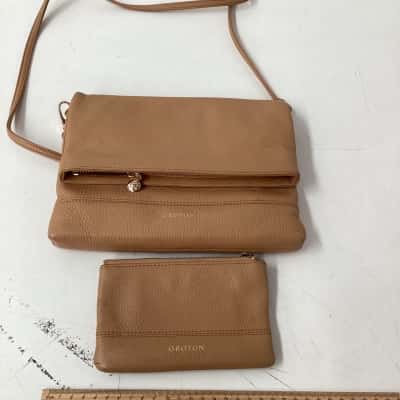 Oroton Womens Cross Body Bag Beige / Gold hardware with matching coin purse 