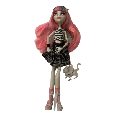 Mattel. Monster High Rochelle Goyle. 2011.  With pet Gargoyle Griffen Roux. 