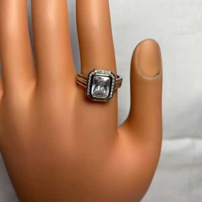  Womens 925 Sterling Silver Ring with Clear Stones