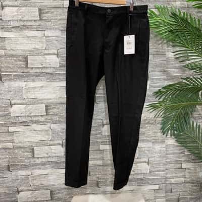 Yd. Mens Size 32 Chinos Black  