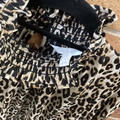 H&M Womens  Size S Long Sleeve Shirt Animal print Shirt