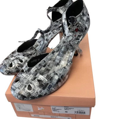I Love Billy Womens  Size 40 Heels Black  / Pattern / White 