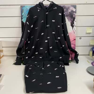Nike Fleecy Pullover w/Track Pants Size 3XL